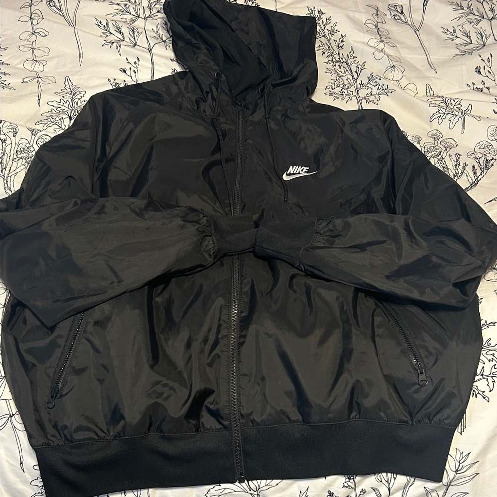 Nike Men's Black Windbreaker Jacket